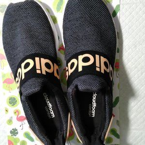 Women's Size 7 Adidas Lite Racer Running Shoe